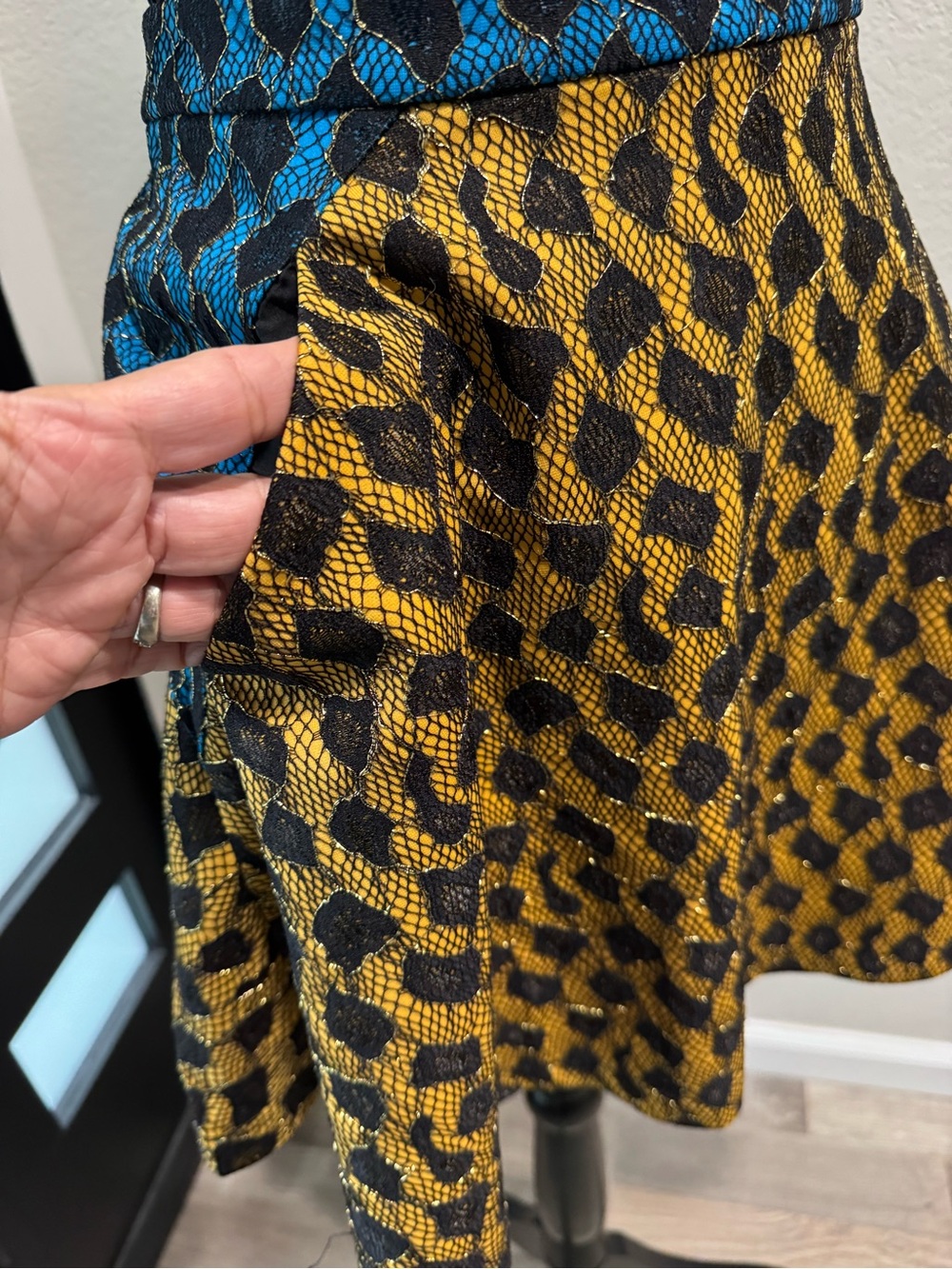 NWOT  English Rose Yellow and Black Patterned Skater Skirt with Blue Waistband - Picture 4 of 7